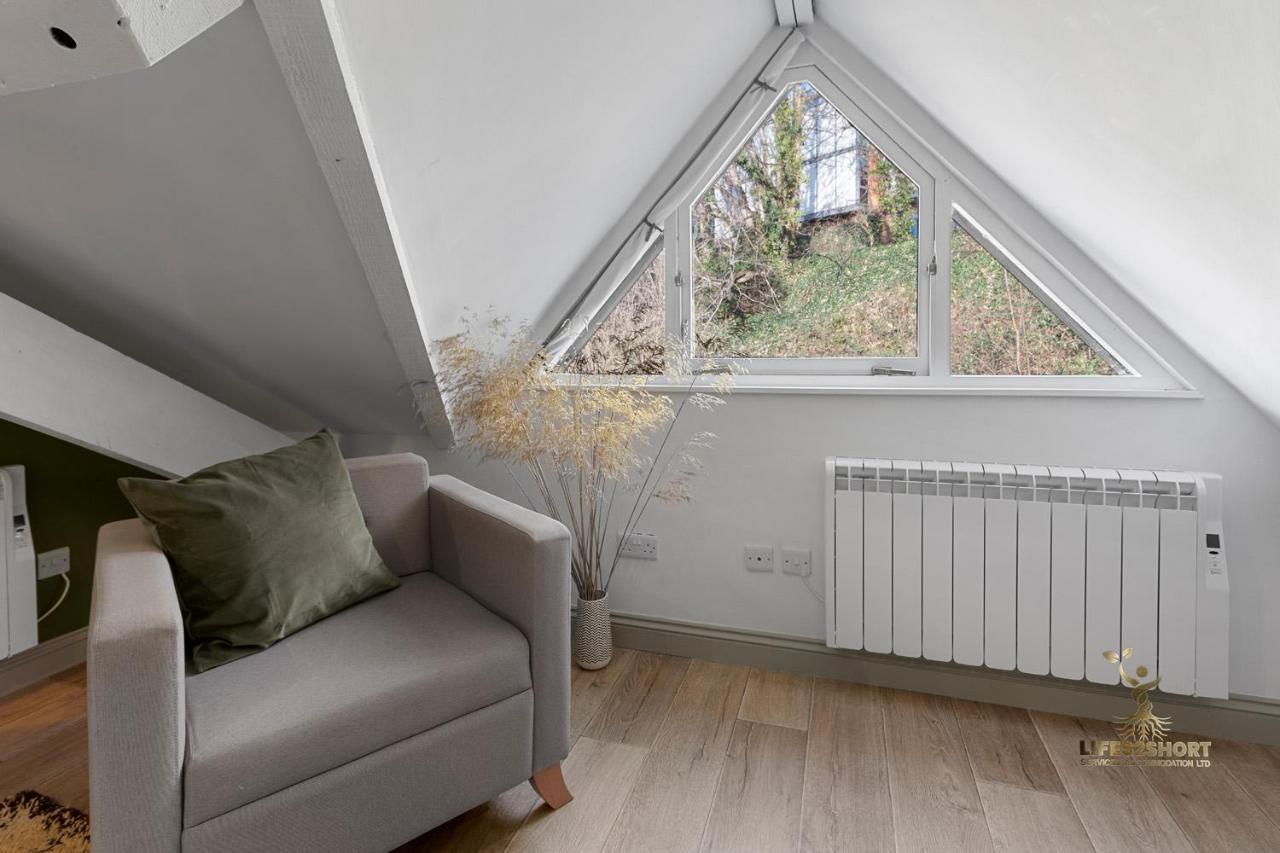 Luxe Courtyard Apartment For 4 Near Exeter City Centre Exterior foto