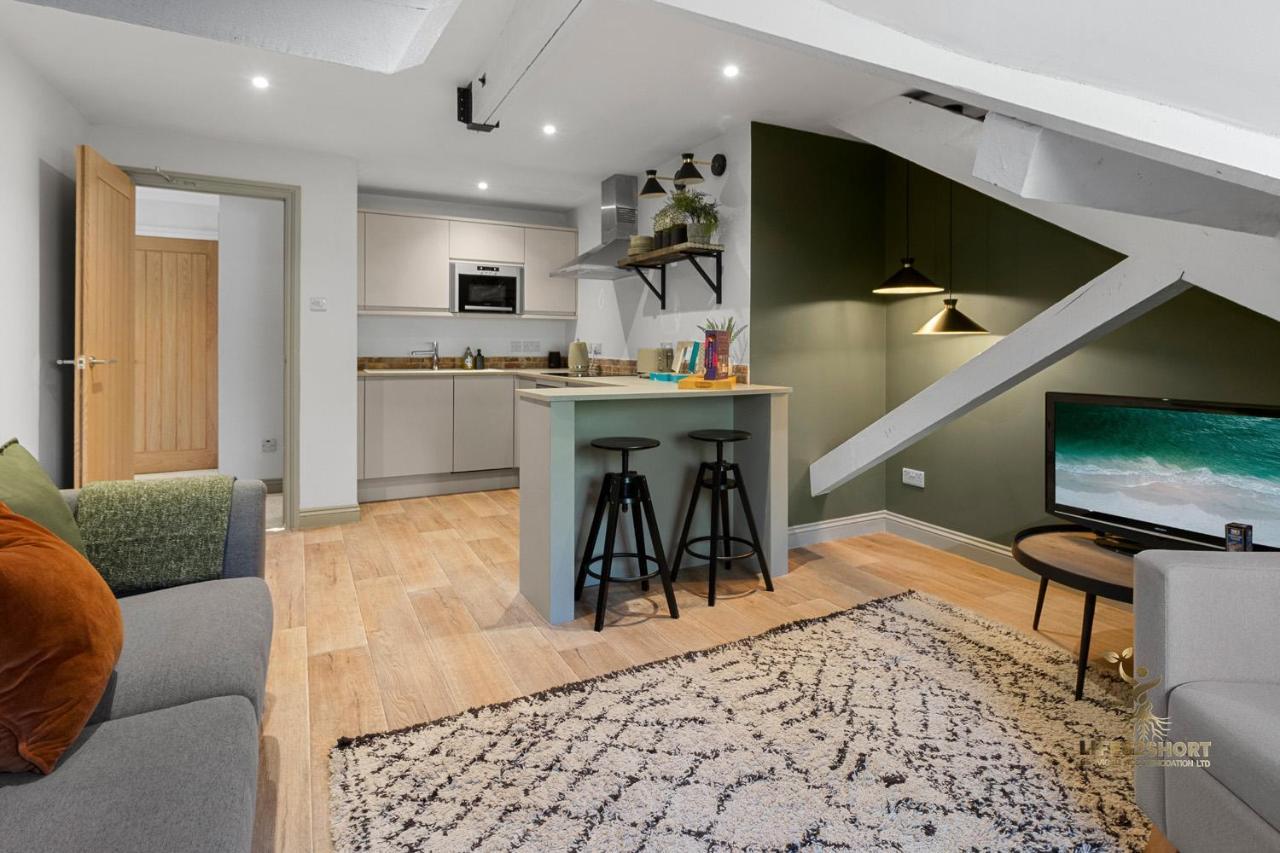 Luxe Courtyard Apartment For 4 Near Exeter City Centre Exterior foto